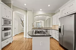 1520 Alexander St, Houston, TX 77008 - Photo 3