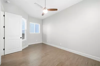 1204 W 16th Street #B, Houston, TX 77008 - Photo 11