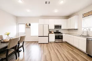 11012 32nd Ave N, Texas City, TX 77591 - Photo 13