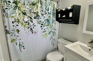 6705 Fairway Dr, Houston, TX 77087 - Photo 7