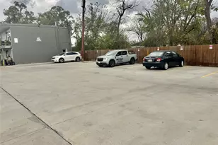 6705 Fairway Dr, Houston, TX 77087 - Photo 9