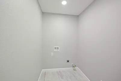 618 Hoffman Street, Houston, TX 77020 - Photo 9