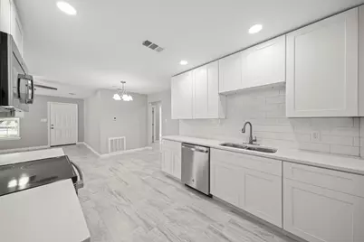 618 Hoffman Street, Houston, TX 77020 - Photo 13