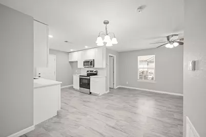 618 Hoffman Street, Houston, TX 77020 - Photo 9