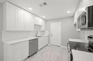 618 Hoffman St, Houston, TX 77020 - Photo 13