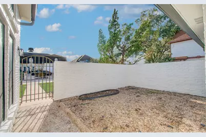 4710 Country Club View, Baytown, TX 77521 - Photo 5