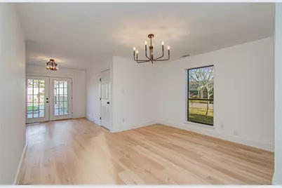 4710 Country Club View, Baytown, TX 77521 - Photo 11