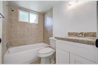 9843 Ribbonwood Street, Houston, TX 77078 - Photo 13