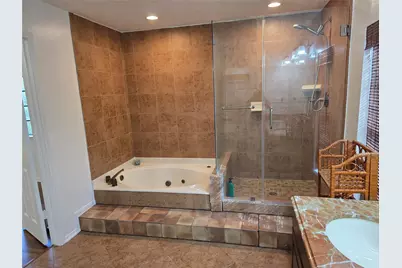 8819 Rocky Valley Drive, Houston, TX 77083 - Photo 21