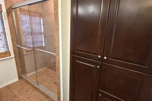 8819 Rocky Valley Dr, Houston, TX 77083 - Photo 17
