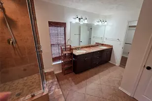 8819 Rocky Valley Dr, Houston, TX 77083 - Photo 23