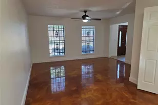 8819 Rocky Valley Dr, Houston, TX 77083 - Photo 3