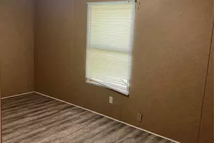 1412 Austin St, Bay City, TX 77414 - Photo 9