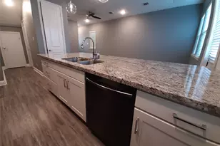 5439 Camaguey St, Houston, TX 77023 - Photo 7