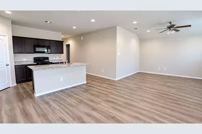 2455 Sutton Hollow Court, Spring, TX 77373 - Photo 9