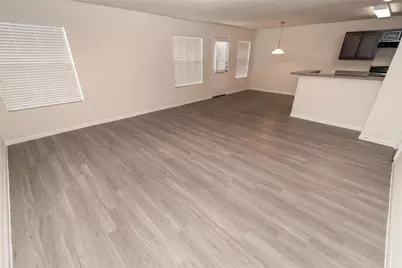 5822 Northern Oak Street, Houston, TX 77016 - Photo 5