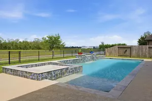 2420 Sky Harbor Ln, Friendswood, TX 77546 - Photo 3