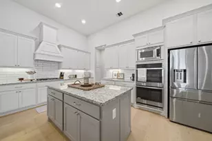 2420 Sky Harbor Ln, Friendswood, TX 77546 - Photo 15