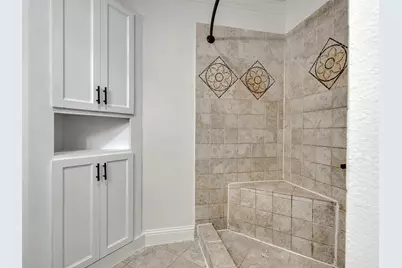 5627 Southbrook Drive, Houston, TX 77033 - Photo 13