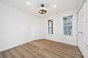 15719 Baytree Dr, Houston, TX 77070 - Photo 11