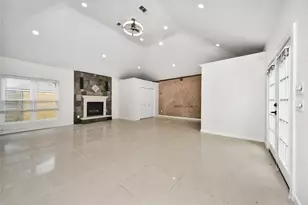 15719 Baytree Dr, Houston, TX 77070 - Photo 13
