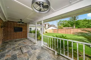 15719 Baytree Dr, Houston, TX 77070 - Photo 5