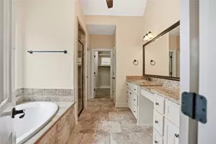 536 Stephen F Austin Dr, Conroe, TX 77302 - Photo 21