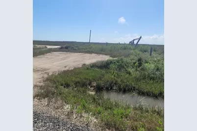 1269 N Tinkle Lane, Port Bolivar, TX 77650 - Photo 9