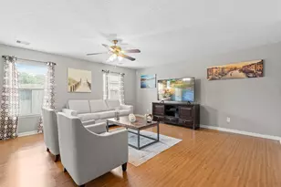 16606 Burnell Oaks Ln, Houston, TX 77090 - Photo 7