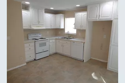 10015 Summerberry Lane, Tomball, TX 77375 - Photo 11