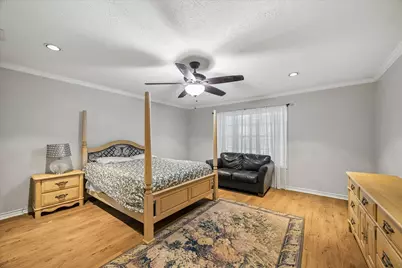 14615 Oak Bluff Court, Houston, TX 77070 - Photo 23