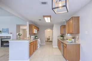 7110 Yardley Dr, Katy, TX 77494 - Photo 9