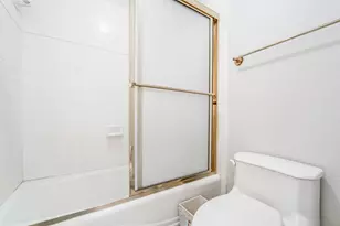 351 Lakeside Ln, Houston, TX 77058 - Photo 25