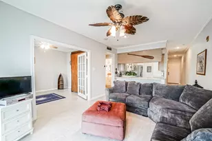 351 Lakeside Ln, Houston, TX 77058 - Photo 5