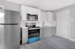 4755 Wilmington St, Houston, TX 77033 - Photo 7