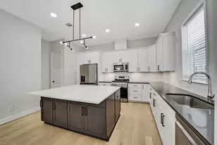 2206 Lou Ellen Ln, Houston, TX 77018 - Photo 15