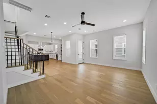 2206 Lou Ellen Ln, Houston, TX 77018 - Photo 13