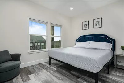 924 Melody Lane, Crystal Beach, TX 77650 - Photo 5