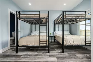 924 Melody Ln, Crystal Beach, TX 77650 - Photo 39