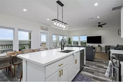 924 Melody Lane, Crystal Beach, TX 77650 - Photo 13