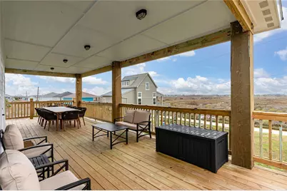 924 Melody Lane, Crystal Beach, TX 77650 - Photo 25