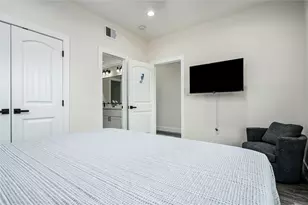 924 Melody Ln, Crystal Beach, TX 77650 - Photo 31