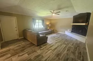 207 Thornridge, Bridge City, TX 77611 - Photo 3