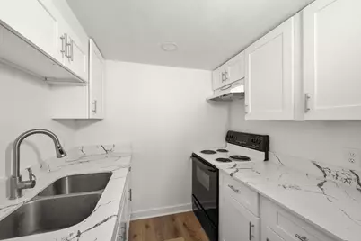 9009 Richmond #111, Houston, TX 77063 - Photo 11