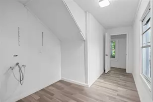 99 Brownwood Dr, Baytown, TX 77520 - Photo 9