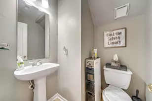 6215 Sutton Meadows Dr, Houston, TX 77086 - Photo 9