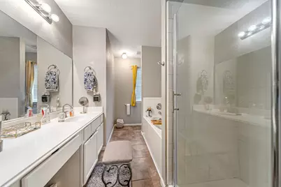 6215 Sutton Meadows Drive, Houston, TX 77086 - Photo 11