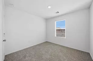 4806 Peanut Butter and Jelly Dr, Houston, TX 77048 - Photo 19