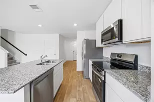 4806 Peanut Butter and Jelly Dr, Houston, TX 77048 - Photo 7