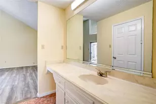 13805 Imperial Ct, Sugar Land, TX 77498 - Photo 23